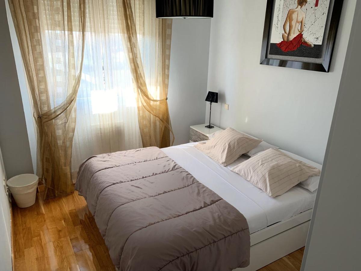 Apto Alma Parking Y Piscina Gratis Zaragoza Luaran gambar